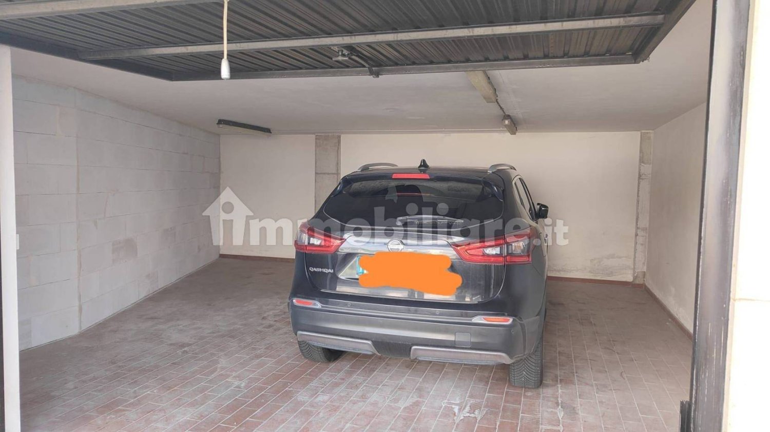 38m² Garage in Nanto, Italy No. 278230