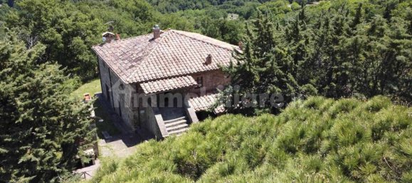 5 rooms House in Arcidosso, Italy No. 222507 6