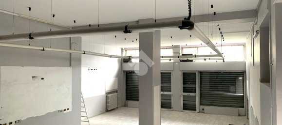 2 rooms Commercial property in Milan, Italy No. 353978 16
