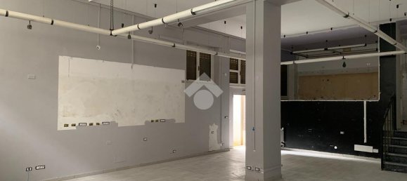 2 rooms Commercial property in Milan, Italy No. 353978 6