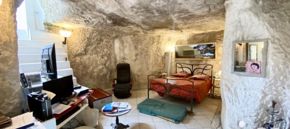 Casa de 3 dormitorios en Luynes, France No. 334049 5