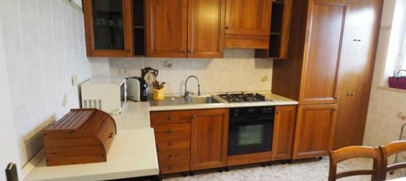 3 rooms Apartment in Trieste, Italy No. 294953 6