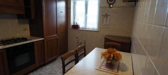 3 rooms Apartment in Trieste, Italy No. 294953 5