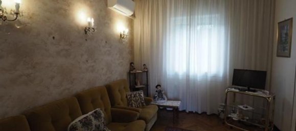 3 rooms Apartment in Trieste, Italy No. 294953 10