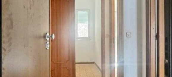 4-salle Appartement à Misterbianco, Italy No. 42612 2