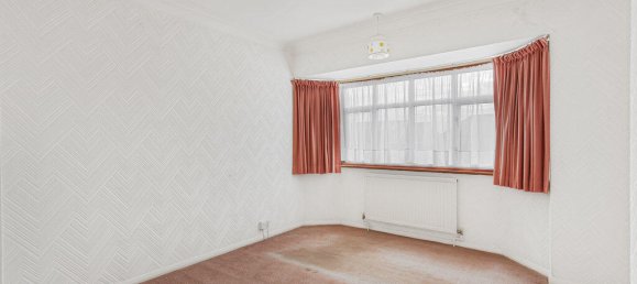 3 bedrooms House in Isleworth, United Kingdom No. 8496 6