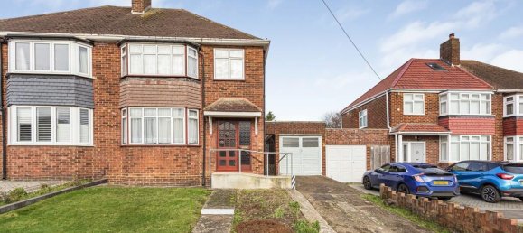 3 bedrooms House in Isleworth, United Kingdom No. 8496 3