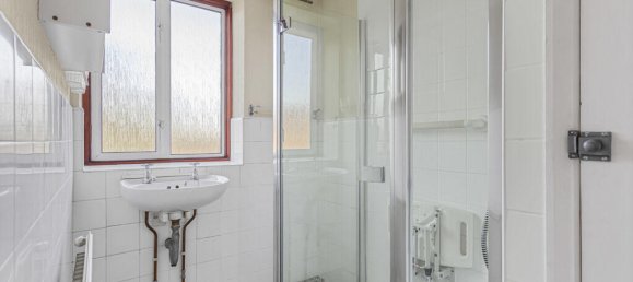 3 bedrooms House in Isleworth, United Kingdom No. 8496 16