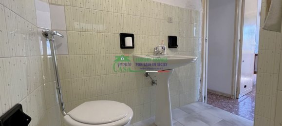 7-salle Appartement à Modica, Italy No. 62229 26