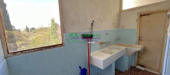 7-salle Appartement à Modica, Italy No. 62229 30