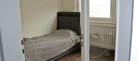 Здание с 18 комнатами в Мюльхайм ан дер Рур, Германия № 303767 14