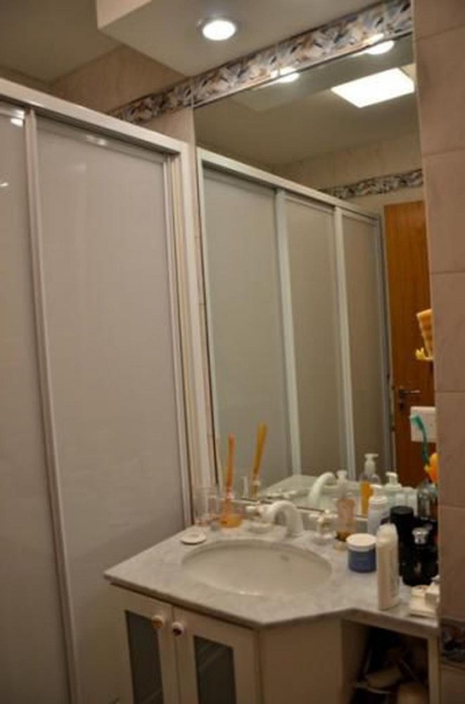 Apartamento de 3 dormitorios en Buenos Aires, Argentina No. 65363