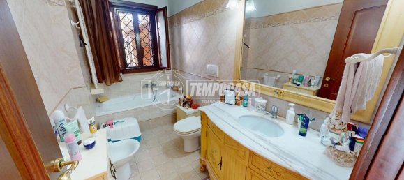 4 rooms Villa in Ladispoli, Italy No. 129280 11