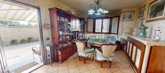 4 rooms Villa in Ladispoli, Italy No. 129280 4