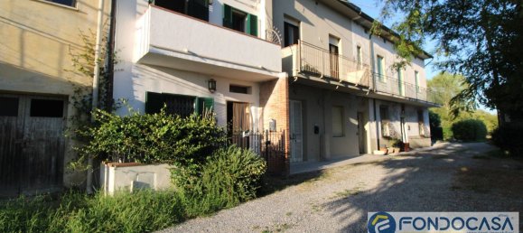 3 bedrooms House in Ponsacco, Italy No. 380634 34