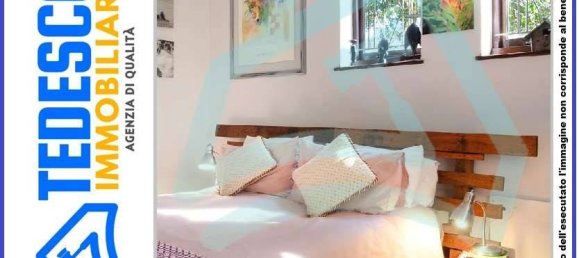 5 bedrooms House in Benevento, Italy No. 295227 2