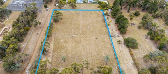 14164m² Land in Triabunna, Australia No. 296 14