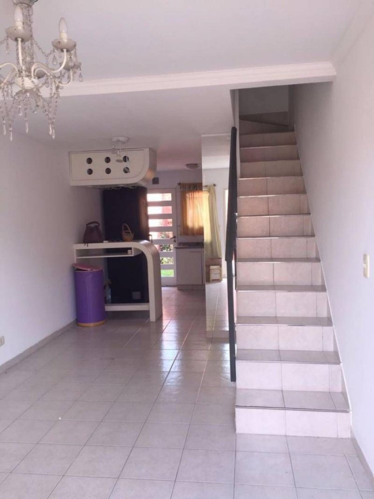 2 Schlafzimmer Haus in Bermudez, Argentina, Nr. 17343