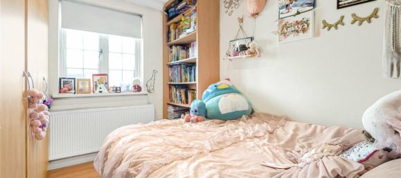 5 bedrooms House in Whetstone, United Kingdom No. 6690 22