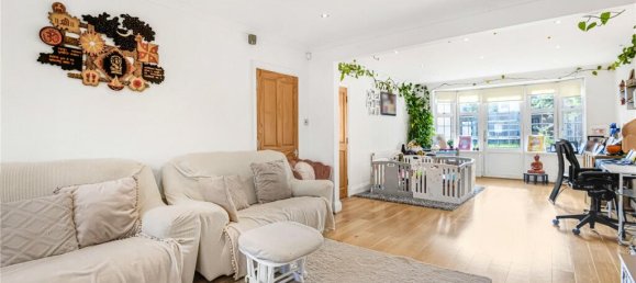 5 bedrooms House in Whetstone, United Kingdom No. 6690 11