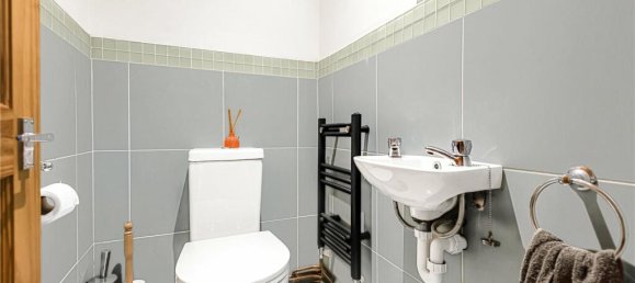 5 bedrooms House in Whetstone, United Kingdom No. 6690 7