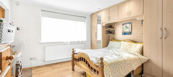 5 bedrooms House in Whetstone, United Kingdom No. 6690 19