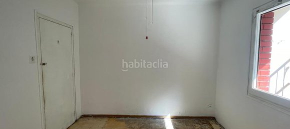 3 bedrooms Apartment in L'Hospitalet de Llobregat, Spain No. 170430 15