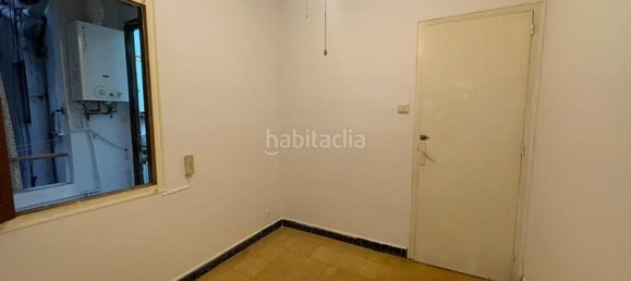 3 bedrooms Apartment in L'Hospitalet de Llobregat, Spain No. 170430 9