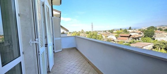 3 Schlafzimmer Wohnung in Massa, Italy, Nr. 87955 5