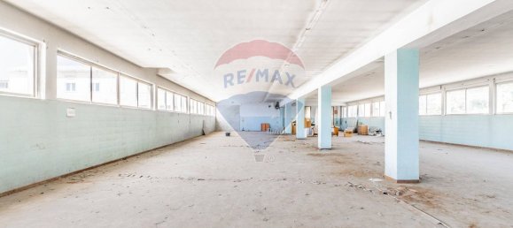 812m² Warehouse in Solbiate Arno, Italy No. 58252 8