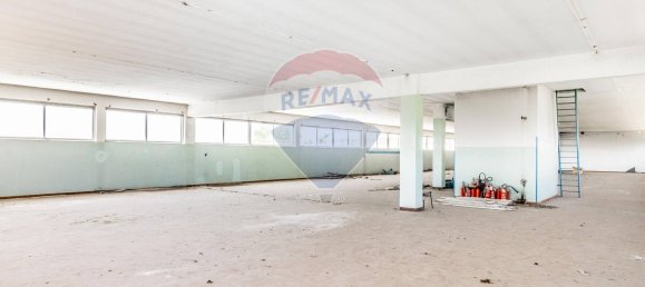 812m² Warehouse in Solbiate Arno, Italy No. 58252 14