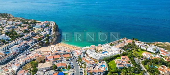 Дом с 4 спальнями в Лагоа, Португалия № 134795 25