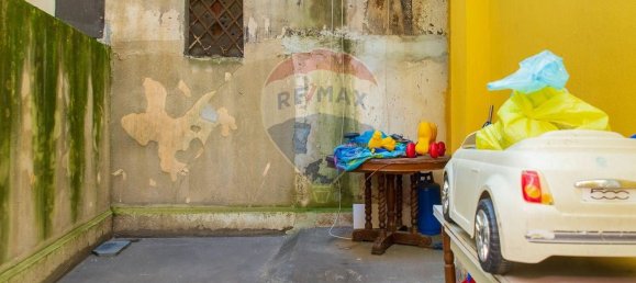 7 rooms Apartment in Adrano, Italy No. 154511 12