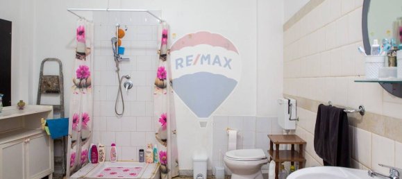 7 rooms Apartment in Adrano, Italy No. 154511 2