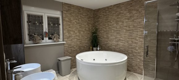 4 Schlafzimmer Haus in Bisel, France, Nr. 323209 16