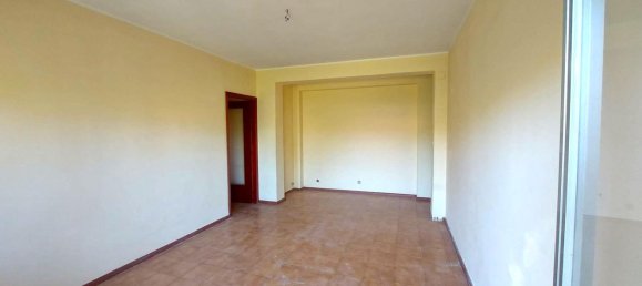 3 rooms Apartment in Catania, Italy No. 279491 8
