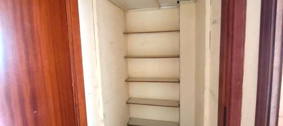 3 rooms Apartment in Catania, Italy No. 279491 3