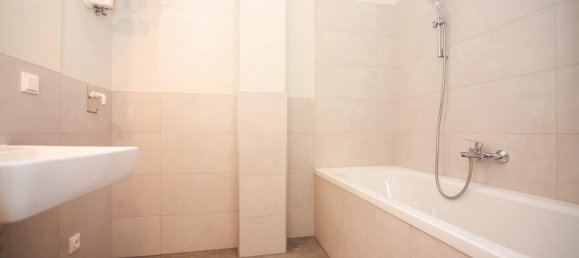 3-salle Appartement à Rudolfsheim-Funfhaus, Austria No. 229292 5