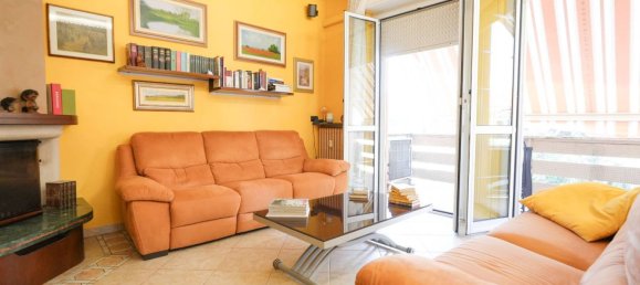 3 bedrooms Apartment in Cologno Monzese, Italy No. 295499 2
