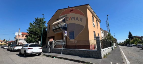 3 bedrooms Apartment in Cologno Monzese, Italy No. 295499 48