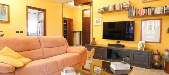 3 bedrooms Apartment in Cologno Monzese, Italy No. 295499 11