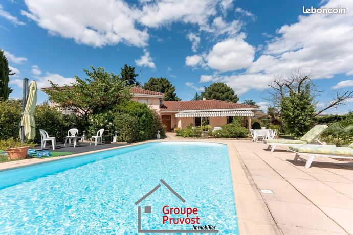 8 rooms House in Ain, France No. 309243