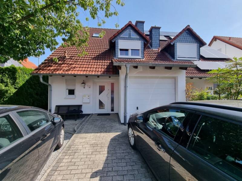 5غرفة تاون هاوس في Offenbach, Germany رقم 326380