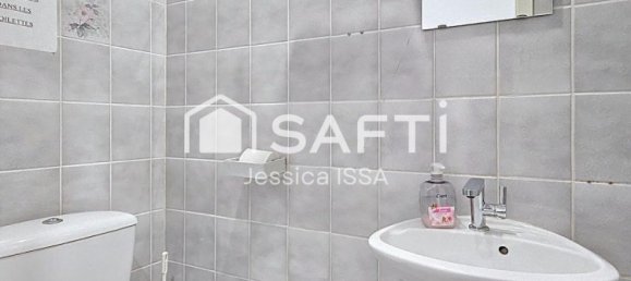 65m² Commercial property in Freyming-Merlebach, France No. 155318 9