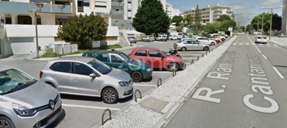 57m² Commercial property in Figueira da Foz, Portugal No. 62919 4