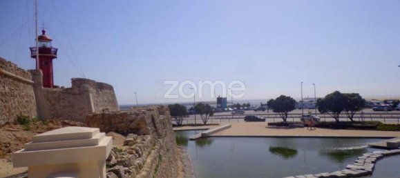 57m² Commercial property in Figueira da Foz, Portugal No. 62919 6