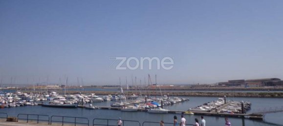 57m² Commercial property in Figueira da Foz, Portugal No. 62919 8