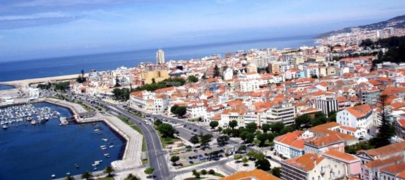 57m² Commercial property in Figueira da Foz, Portugal No. 62919 5