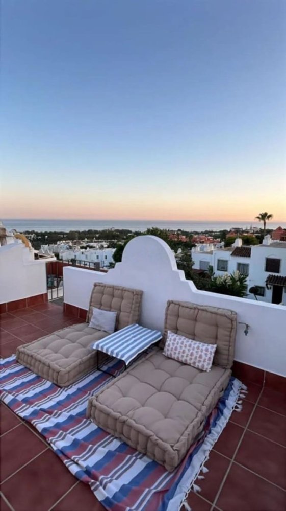 2 bedrooms House in Marbella, Spain No. 209086