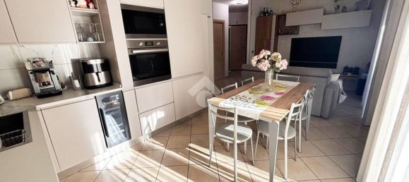 Apartamento de 3 dormitorios en Castello di Cisterna, Italy No. 344917 4